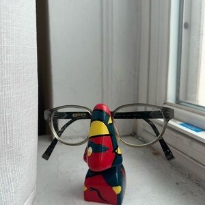 Picasso's Nose Eyeglass Sunglasses Holder Abstract Cubist Art